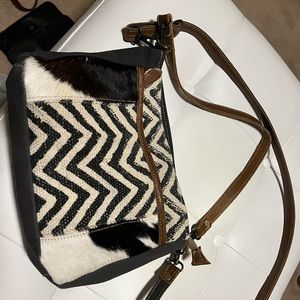 Crossbody bag